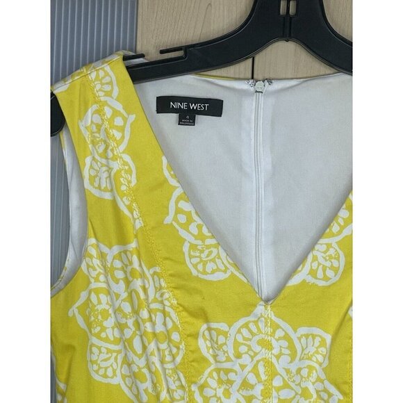 Nine West Yellow Summer Dress Sz 4 A-line Beach Coastal Work Party - Picture 2 of 4